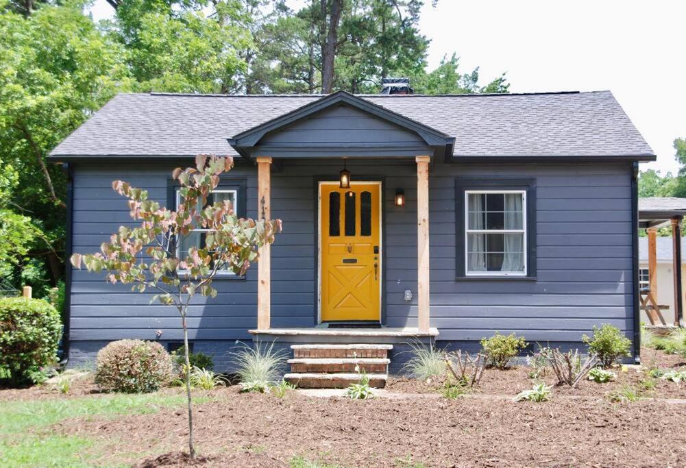 Charming Urban Retreat - Cozy Cottage In Charlotte Exterior photo